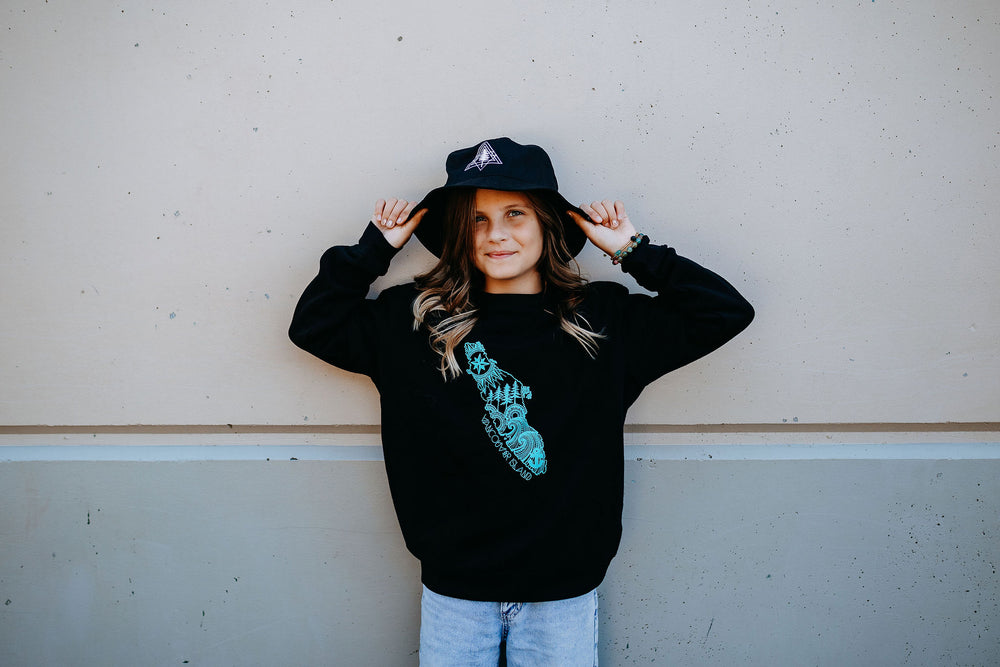 Vancouver Island Kids/Youth Sweater in Black