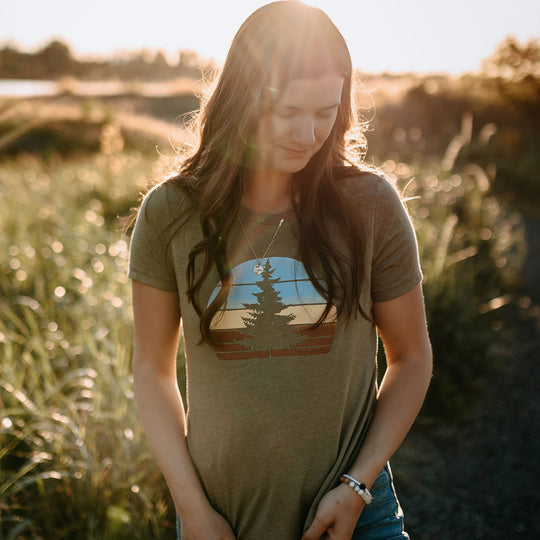 Retro Tree Relaxed Fit Tee in Olive Green