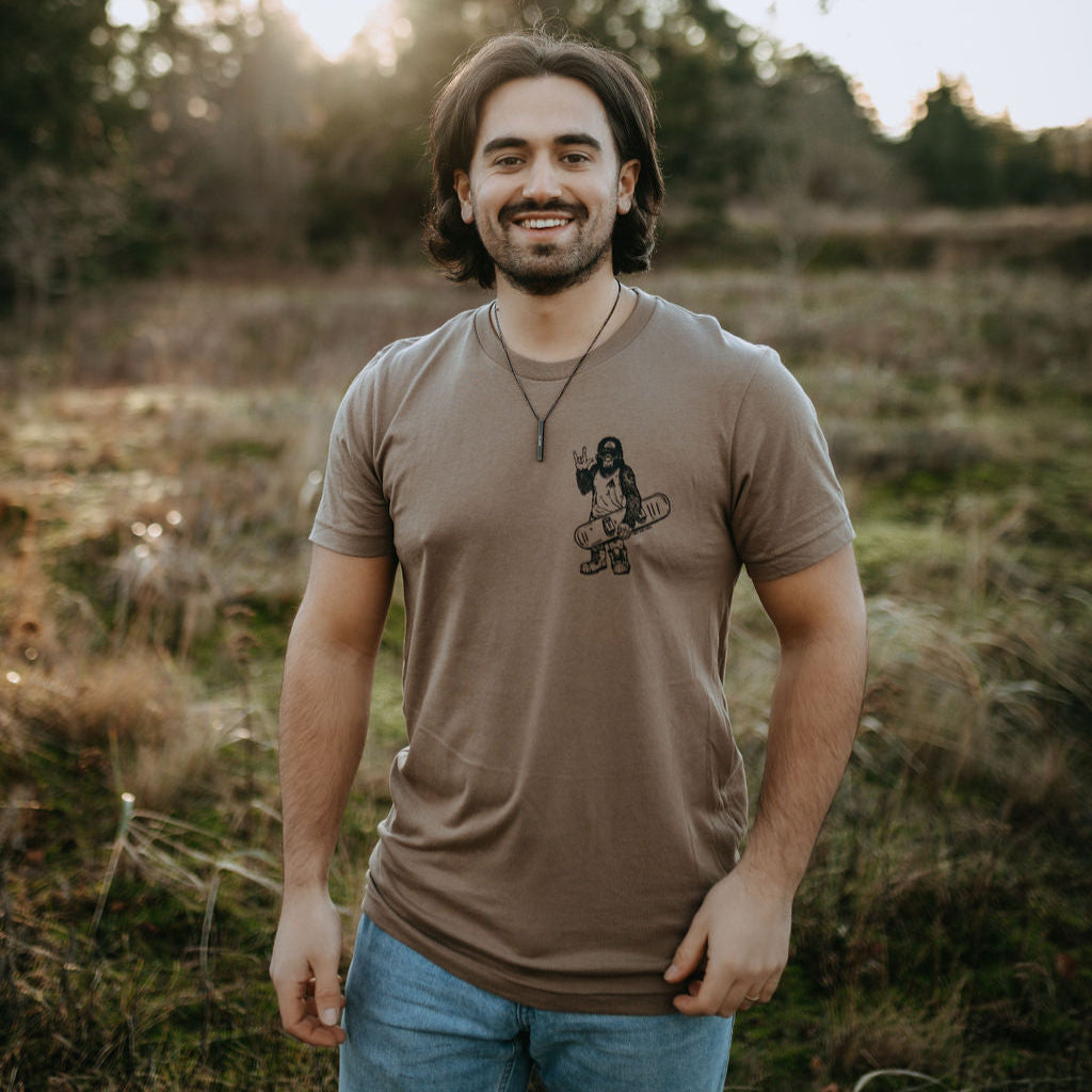 Sassy The Snowboarder Tee in Vintage Brown