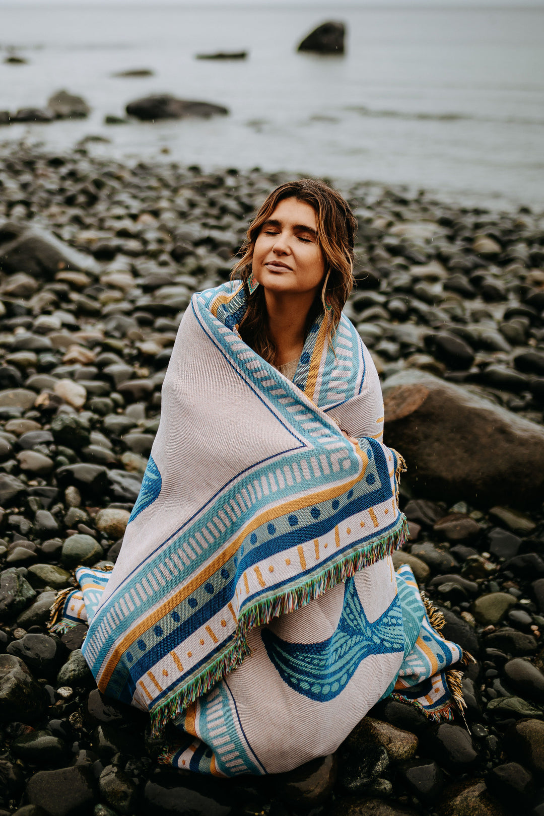 Sunrise Humpback 100% Cotton Woven Blanket