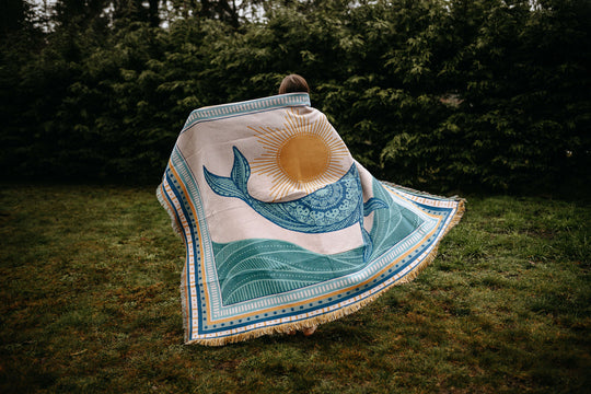 Sunrise Humpback 100% Cotton Woven Blanket