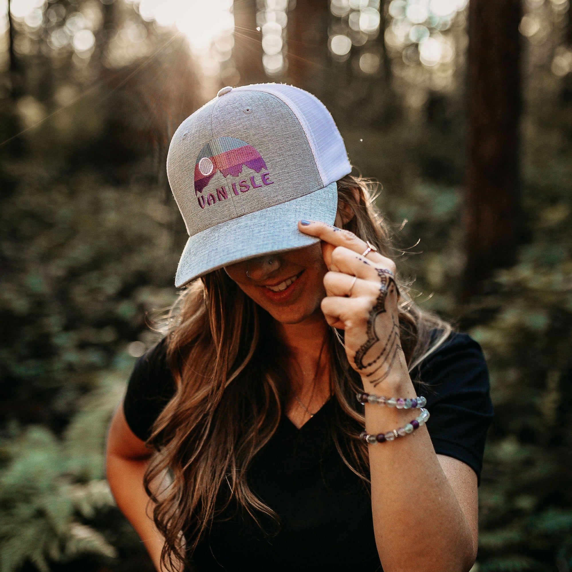 Van best sale trucker hat